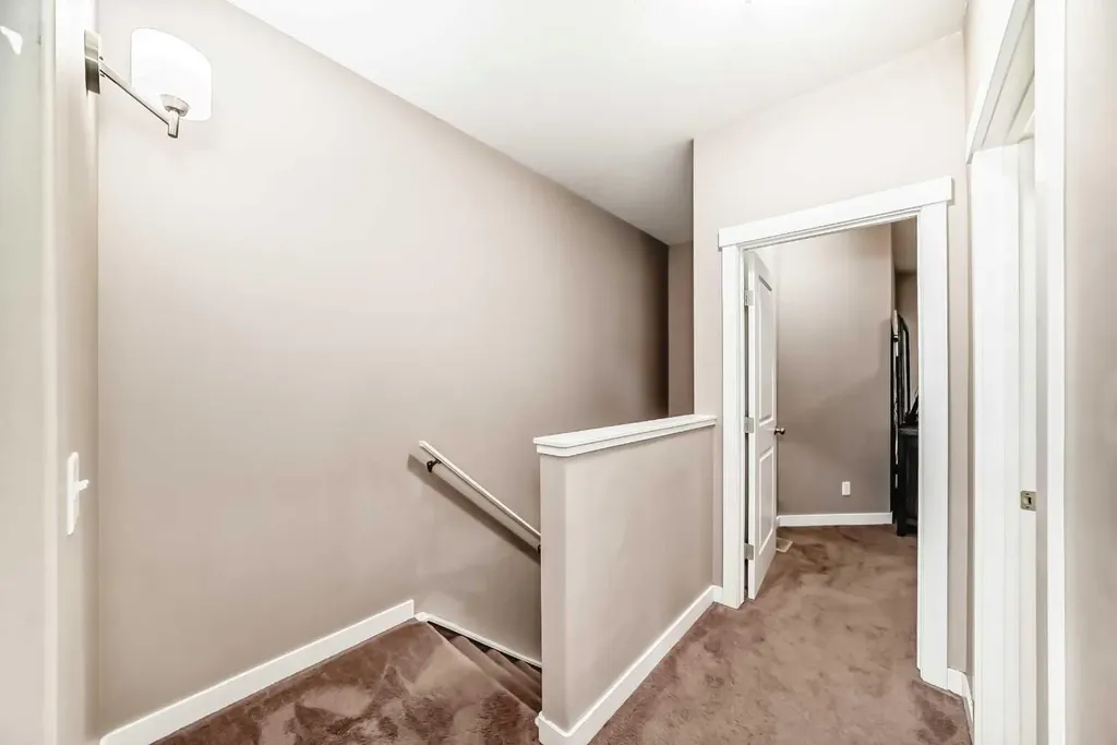 37 Skyview Ranch Gardens NE Calgary AB T2M3Y7