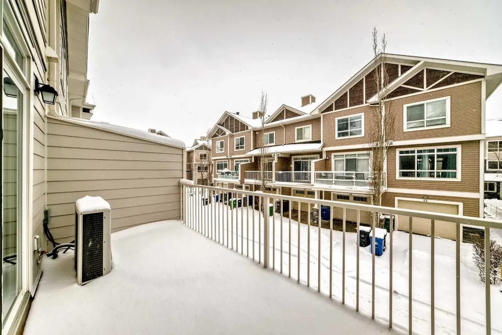 37 Skyview Ranch Gardens NE Calgary AB T2M3Y7