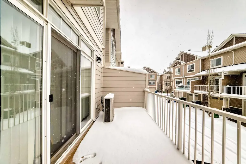 37 Skyview Ranch Gardens NE Calgary AB T2M3Y7