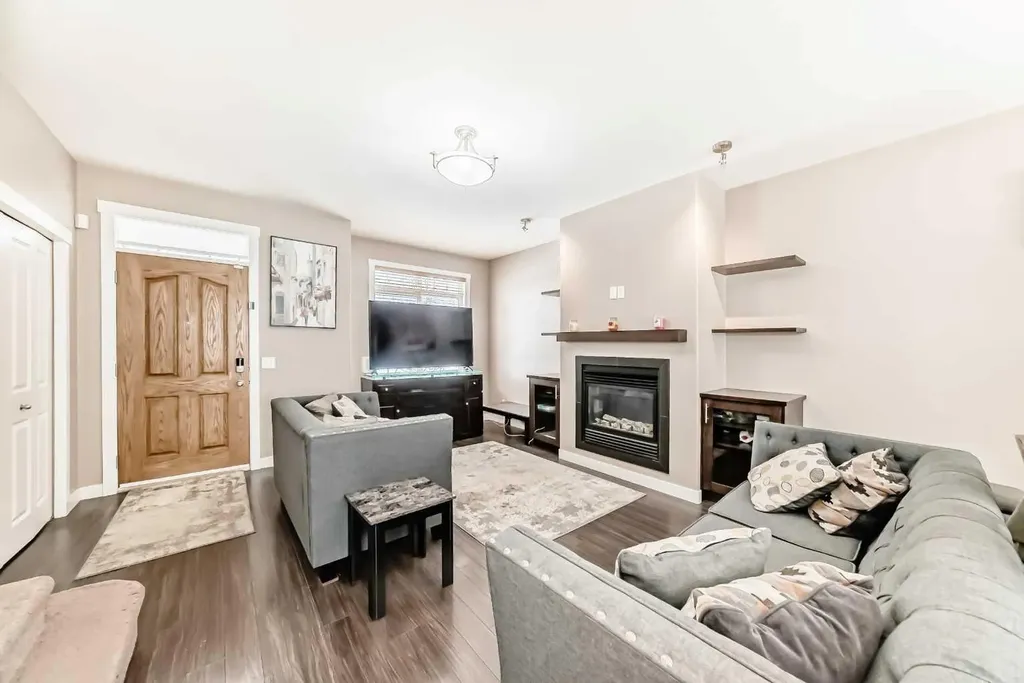 37 Skyview Ranch Gardens NE Calgary AB T2M3Y7