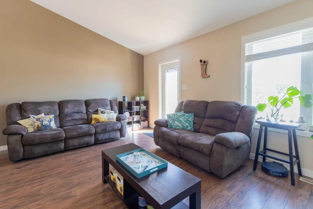 213 Lettice Perry Road N Lethbridge AB T1H 6Z3