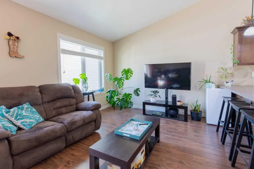 213 Lettice Perry Road N Lethbridge AB T1H 6Z3