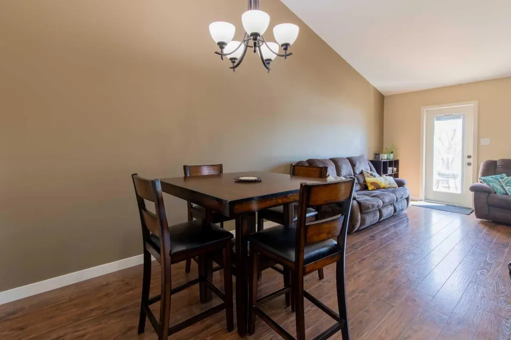 213 Lettice Perry Road N Lethbridge AB T1H 6Z3