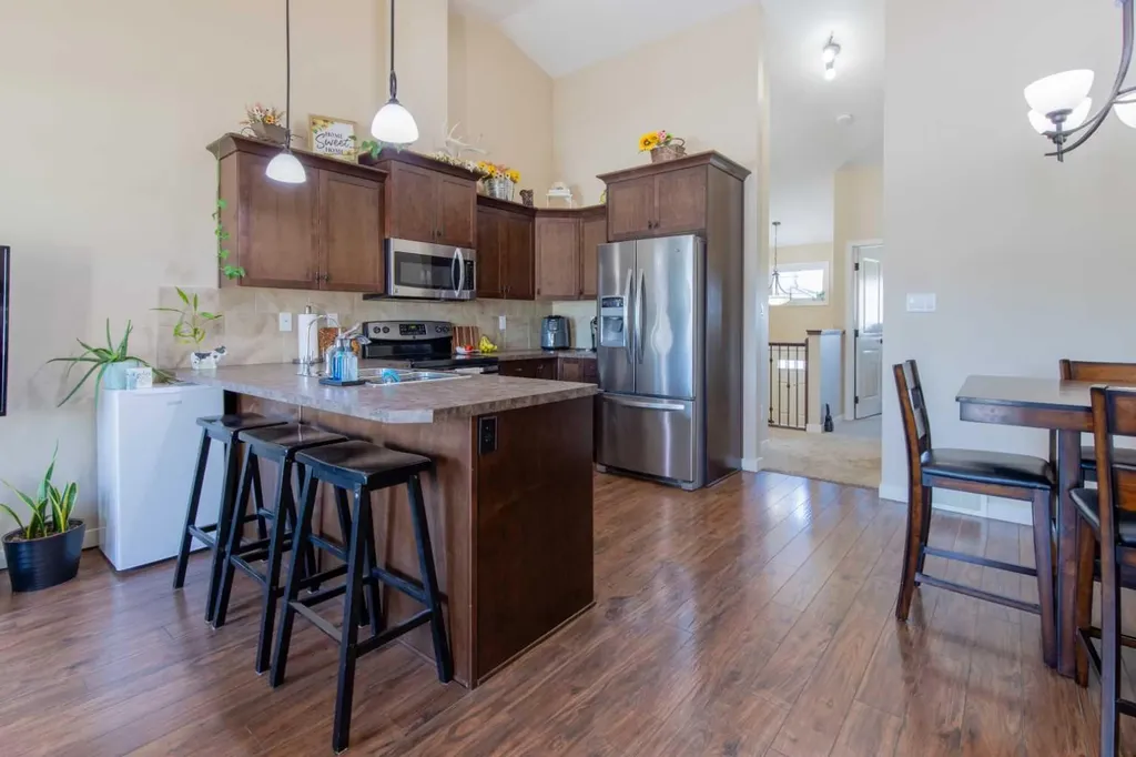 213 Lettice Perry Road N Lethbridge AB T1H 6Z3