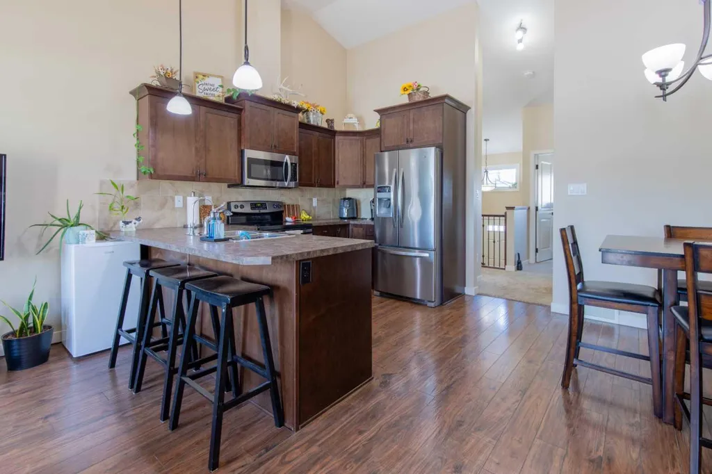 213 Lettice Perry Road N Lethbridge AB T1H 6Z3