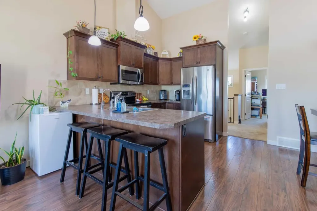 213 Lettice Perry Road N Lethbridge AB T1H 6Z3