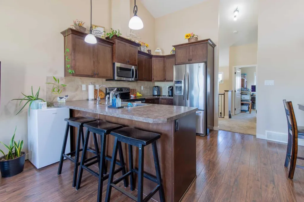 213 Lettice Perry Road N Lethbridge AB T1H 6Z3
