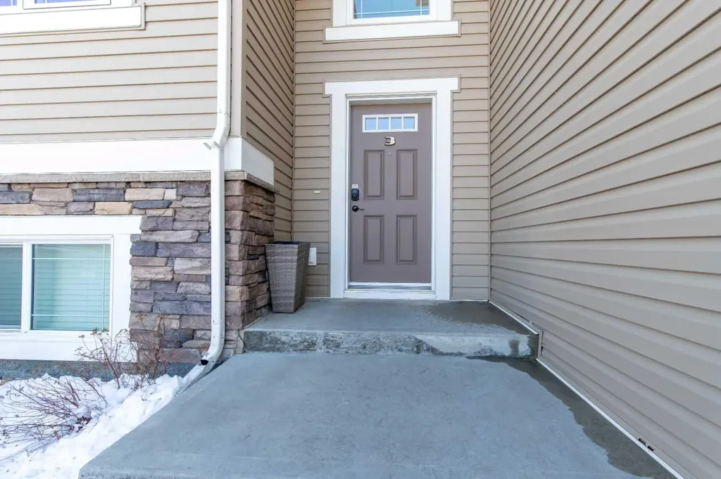 213 Lettice Perry Road N Lethbridge AB T1H 6Z3