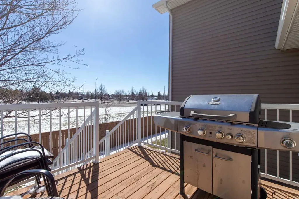 213 Lettice Perry Road N Lethbridge AB T1H 6Z3
