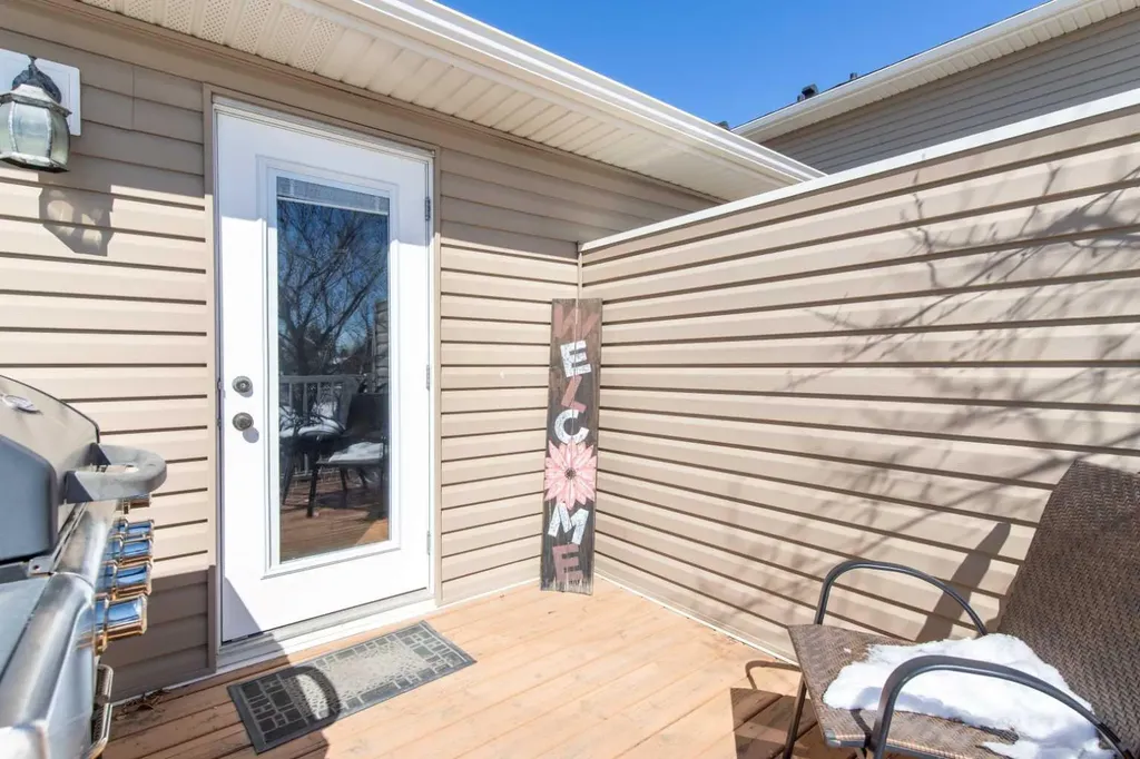 213 Lettice Perry Road N Lethbridge AB T1H 6Z3