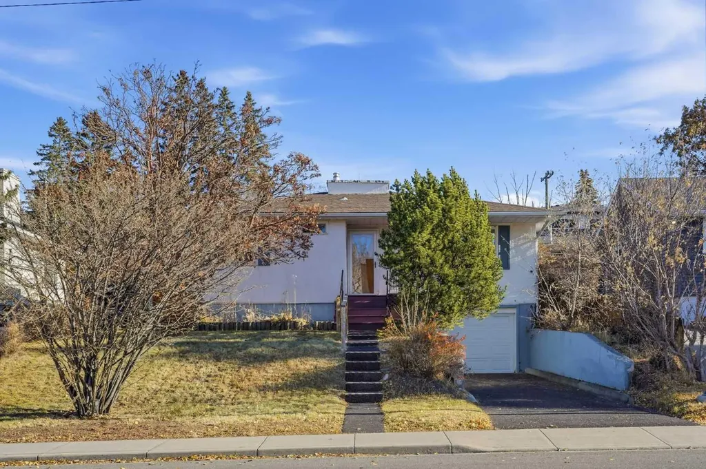 2314 Richmond Road SW Calgary AB T2T 5E4