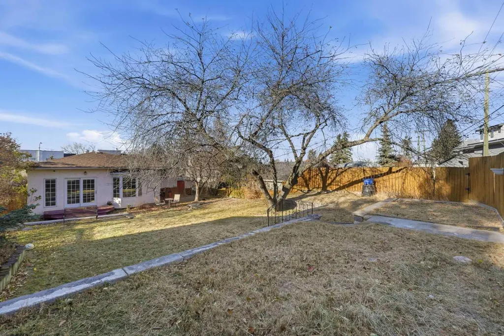 2314 Richmond Road SW Calgary AB T2T 5E4