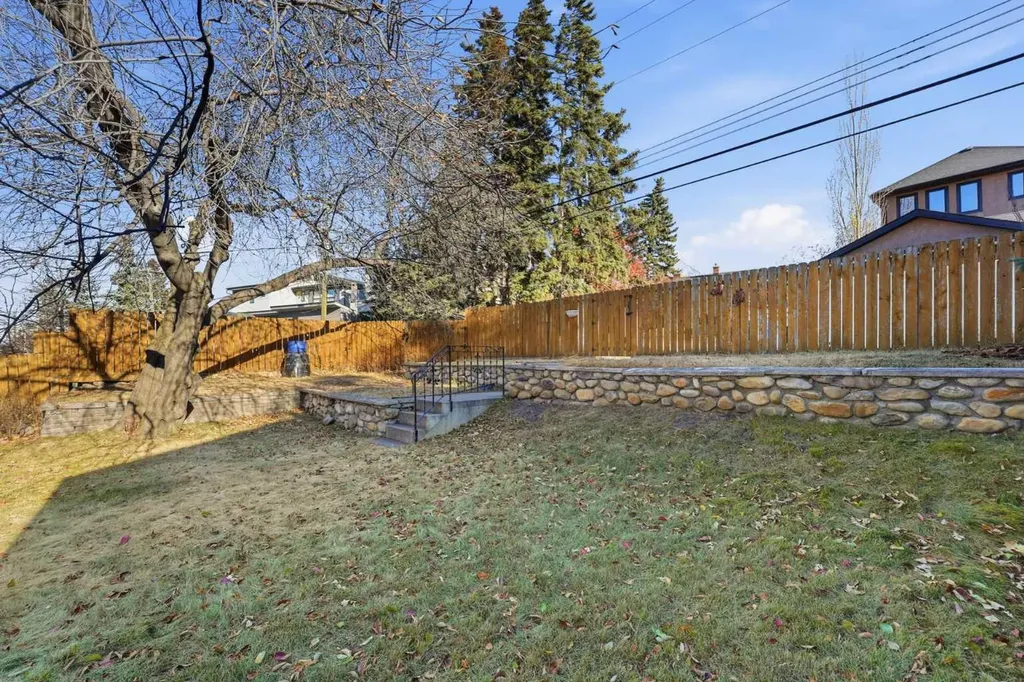 2314 Richmond Road SW Calgary AB T2T 5E4