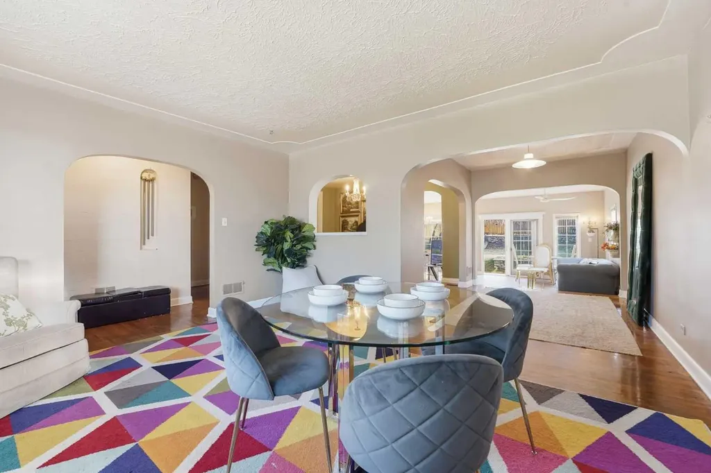 2314 Richmond Road SW Calgary AB T2T 5E4