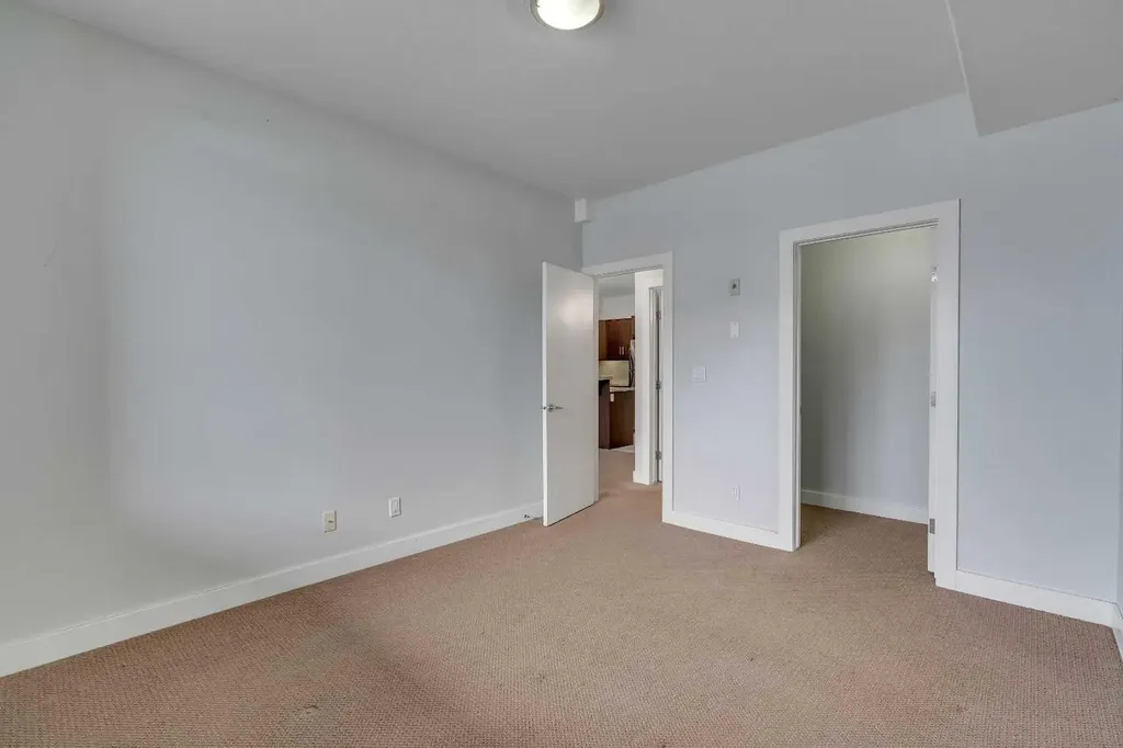320 12 Avenue NE Calgary AB T2E 1A4