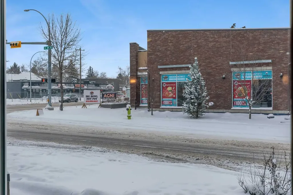 320 12 Avenue NE Calgary AB T2E 1A4