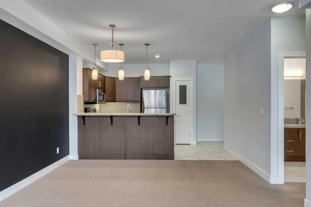 320 12 Avenue NE Calgary AB T2E 1A4