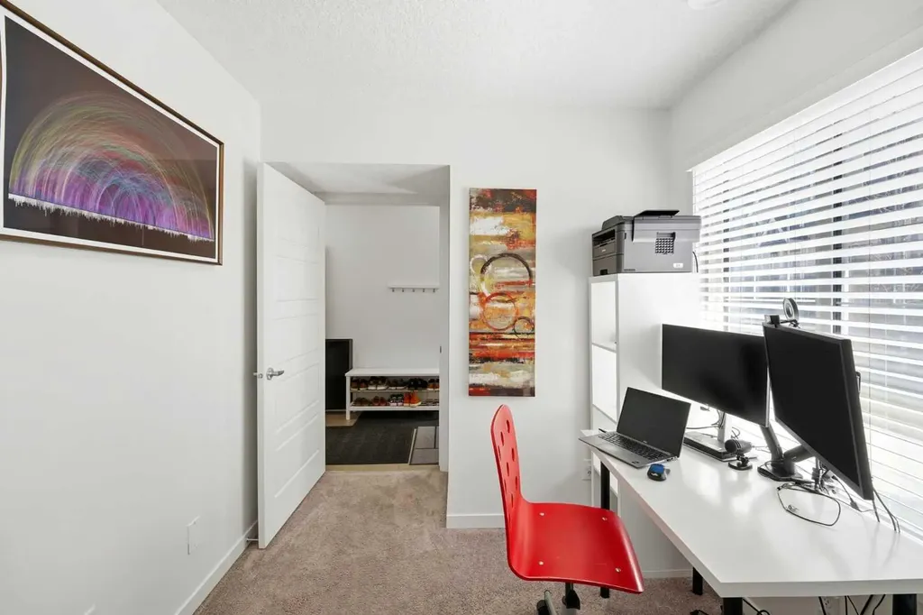 301 Nolanlake Villas NW Calgary AB T3R 0Z7