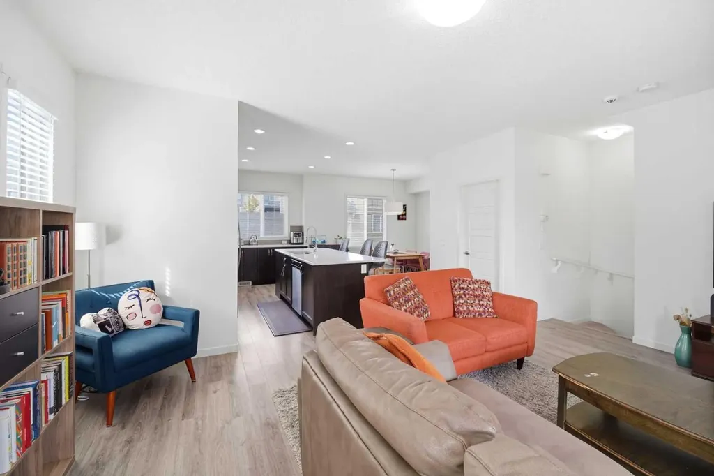 301 Nolanlake Villas NW Calgary AB T3R 0Z7
