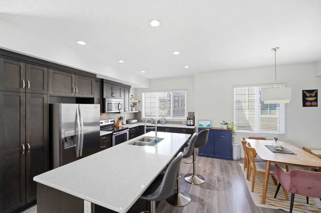 301 Nolanlake Villas NW Calgary AB T3R 0Z7