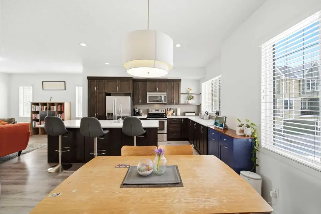 301 Nolanlake Villas NW Calgary AB T3R 0Z7