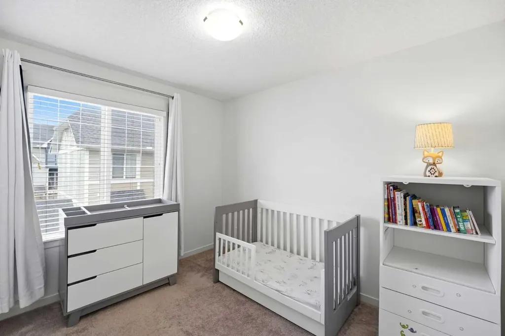 301 Nolanlake Villas NW Calgary AB T3R 0Z7