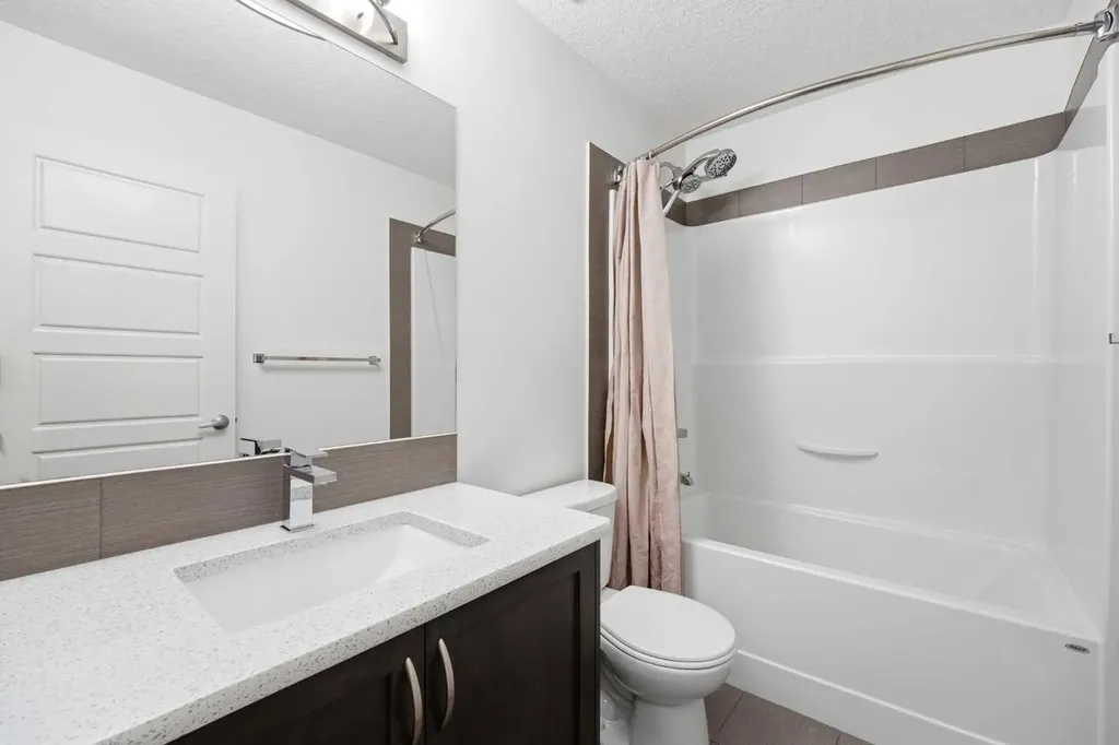 301 Nolanlake Villas NW Calgary AB T3R 0Z7