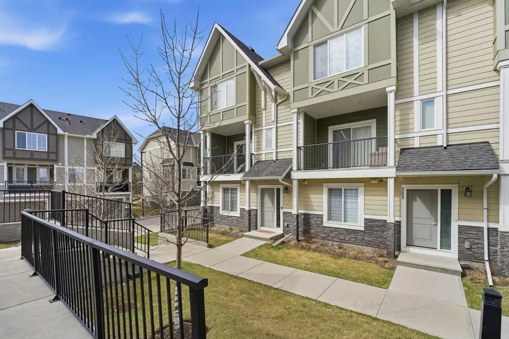 301 Nolanlake Villas NW Calgary AB T3R 0Z7