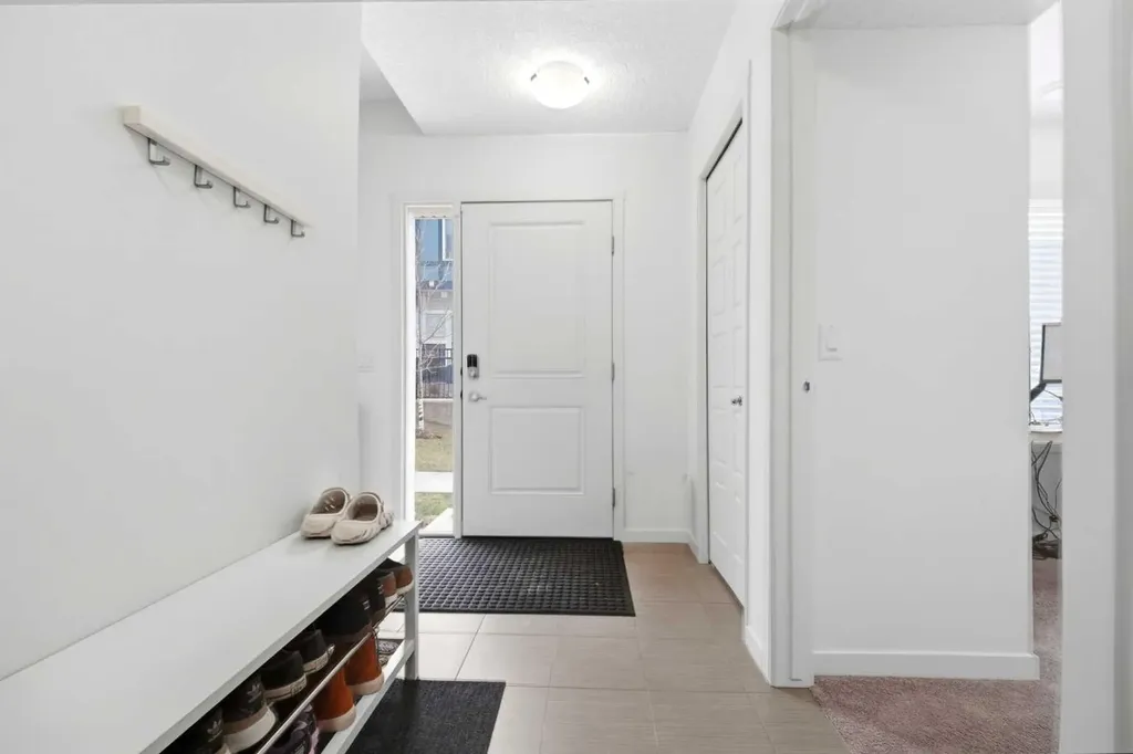 301 Nolanlake Villas NW Calgary AB T3R 0Z7