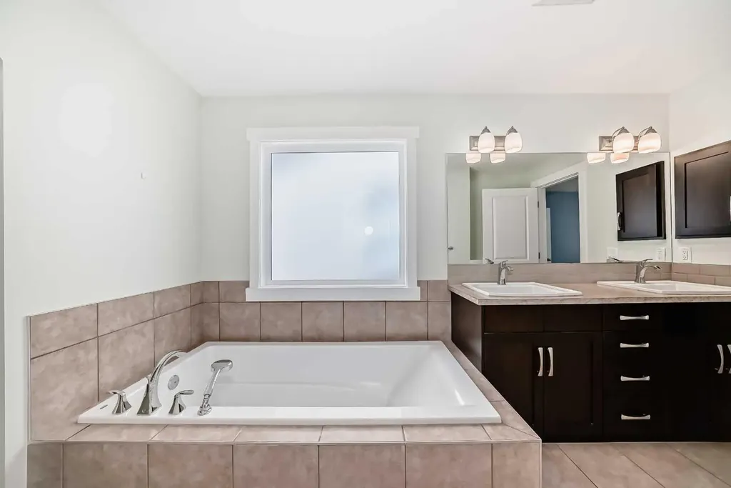 112 Chaparral Valley View SE Calgary AB T2X 0M4