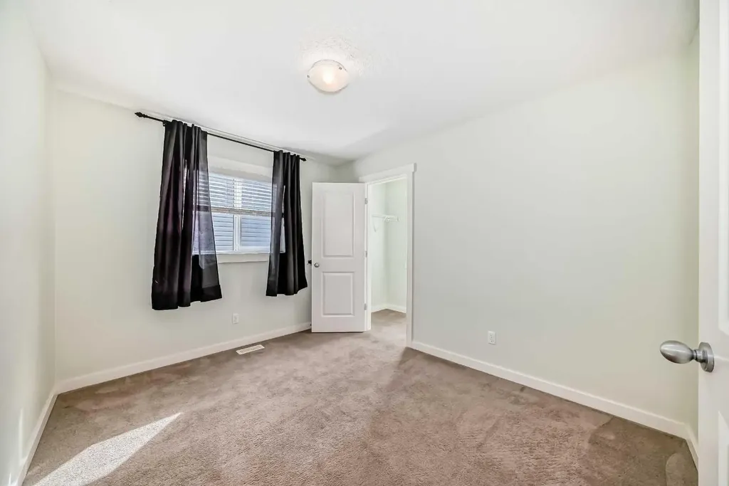 112 Chaparral Valley View SE Calgary AB T2X 0M4