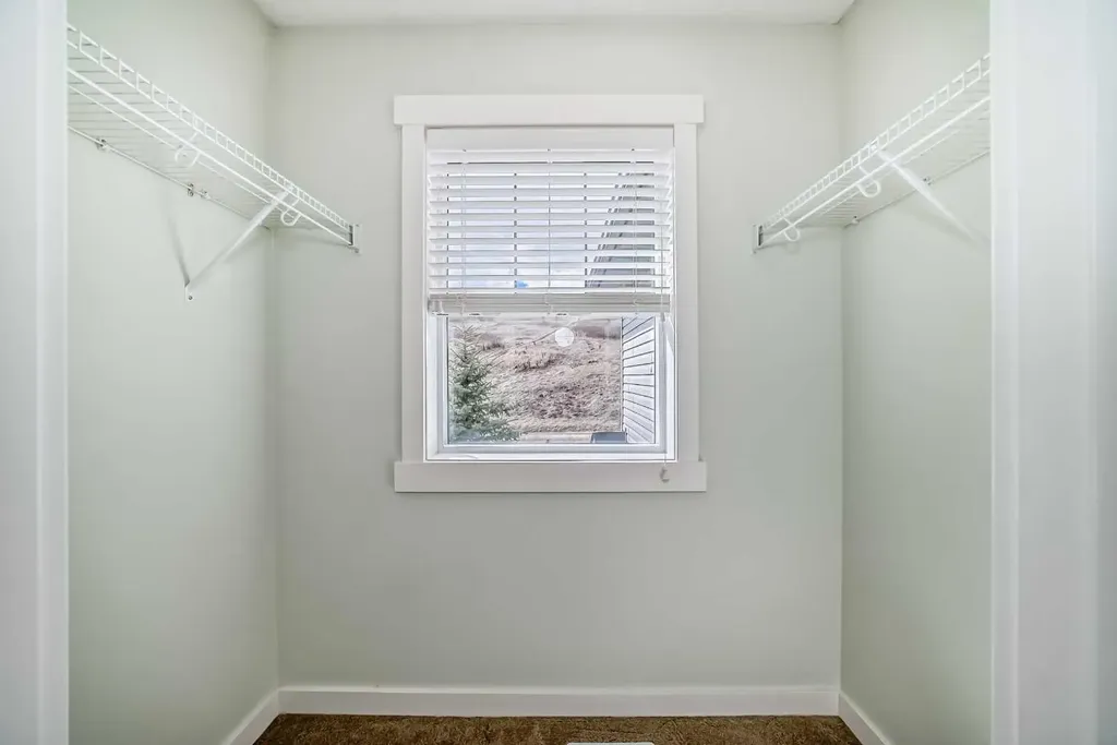 112 Chaparral Valley View SE Calgary AB T2X 0M4