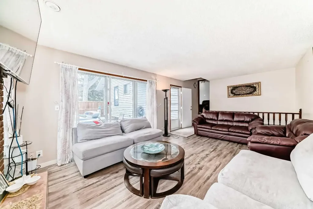 5411 Temple Road NE Calgary AB T1Y3B1