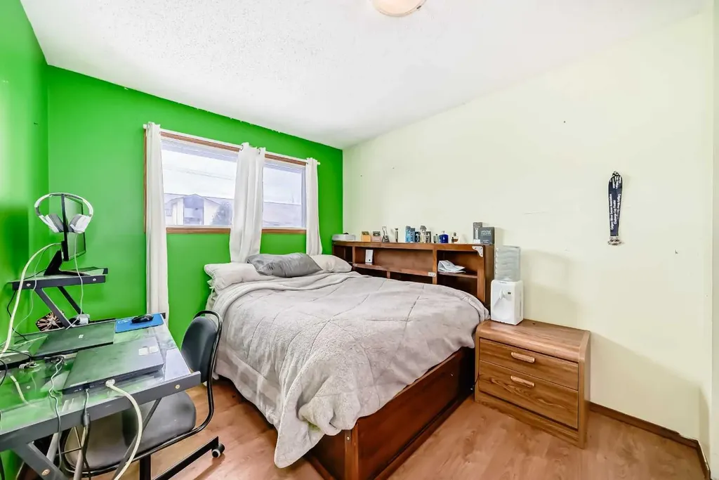 5411 Temple Road NE Calgary AB T1Y3B1