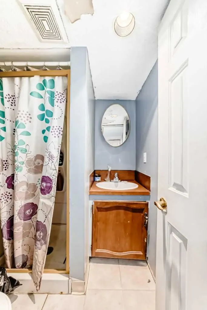 5411 Temple Road NE Calgary AB T1Y3B1