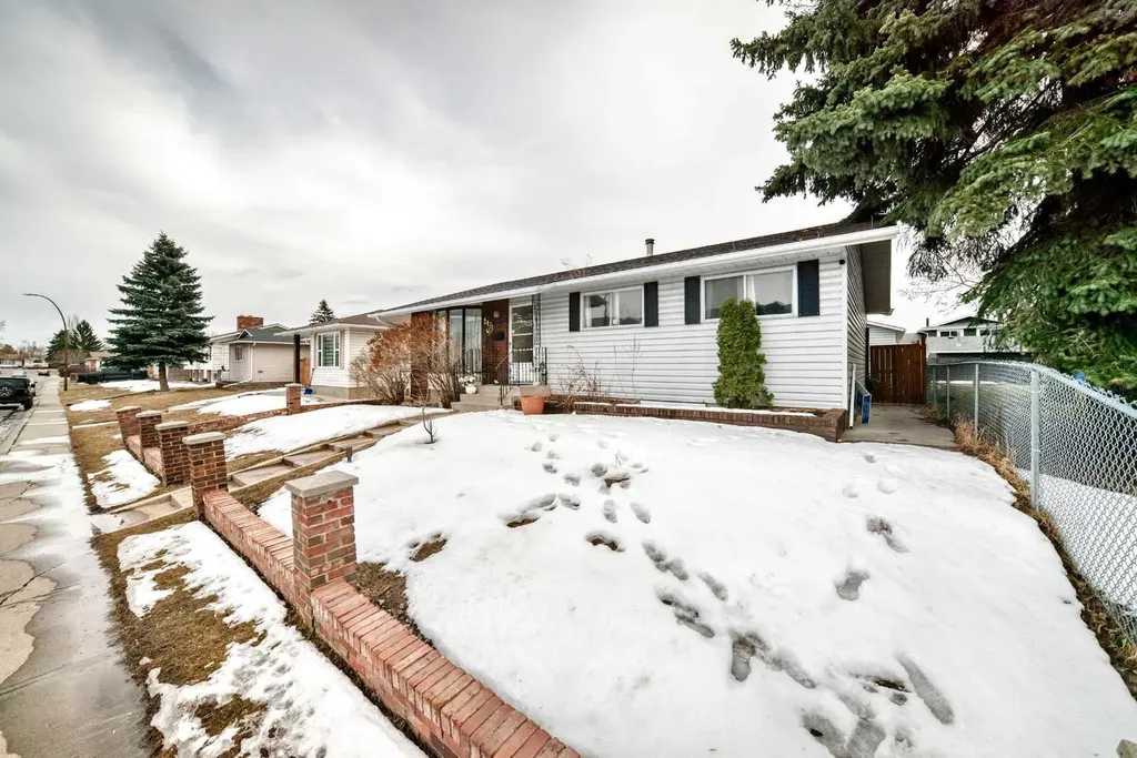5411 Temple Road NE Calgary AB T1Y3B1