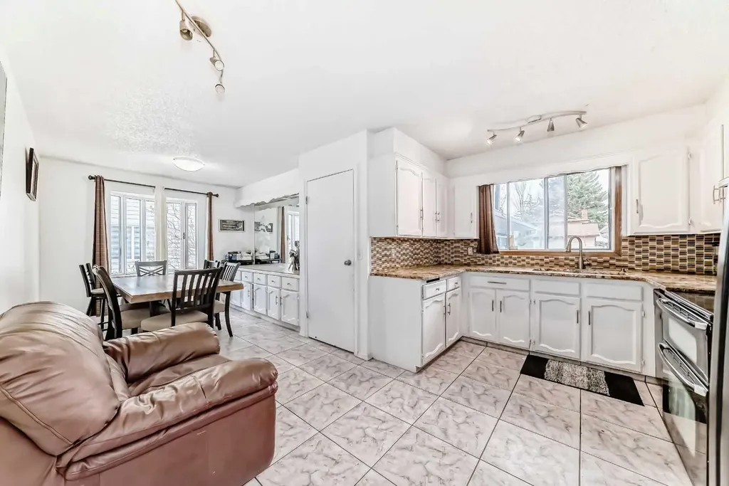 5411 Temple Road NE Calgary AB T1Y3B1