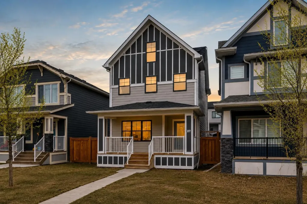 27 Masters Manor SE Calgary AB T3M 2R3