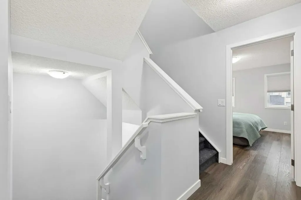 27 Masters Manor SE Calgary AB T3M 2R3