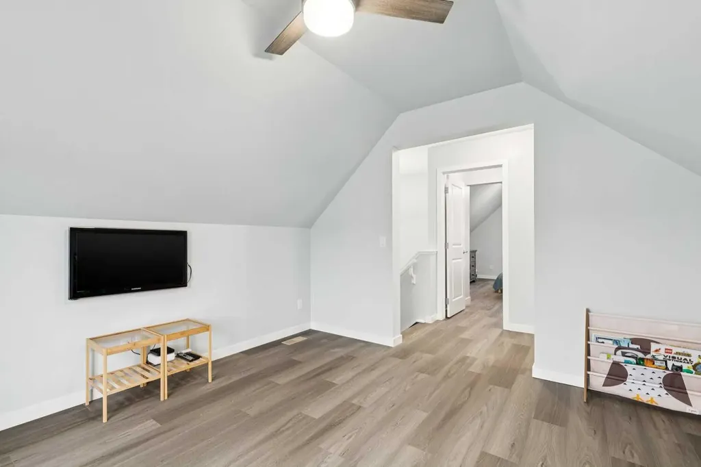27 Masters Manor SE Calgary AB T3M 2R3