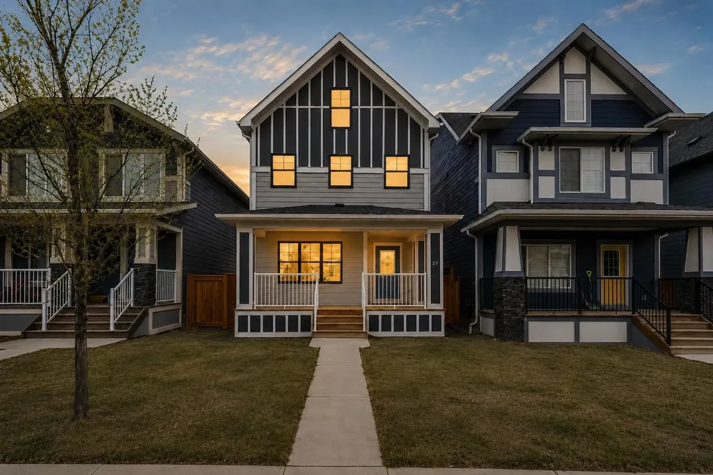 27 Masters Manor SE Calgary AB T3M 2R3