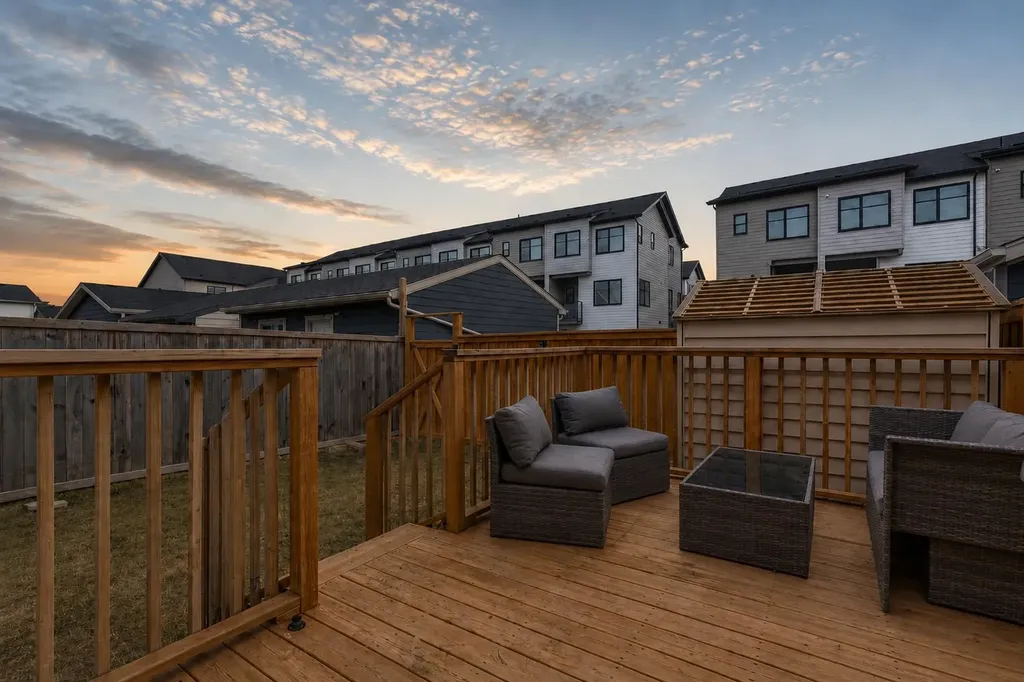 27 Masters Manor SE Calgary AB T3M 2R3