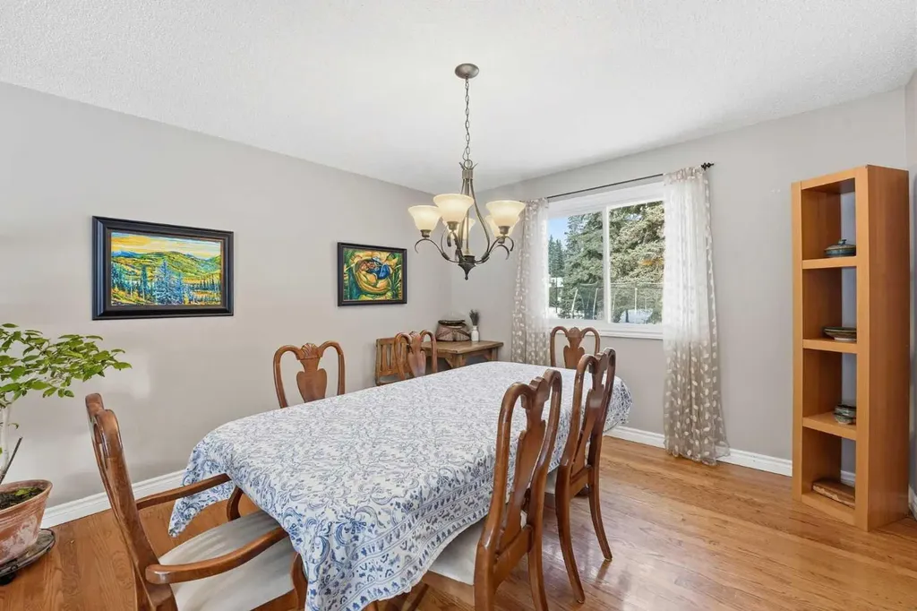 38 Wolf Drive Rural Rocky View County AB T3Z 1A3