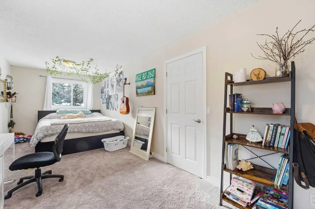 38 Wolf Drive Rural Rocky View County AB T3Z 1A3