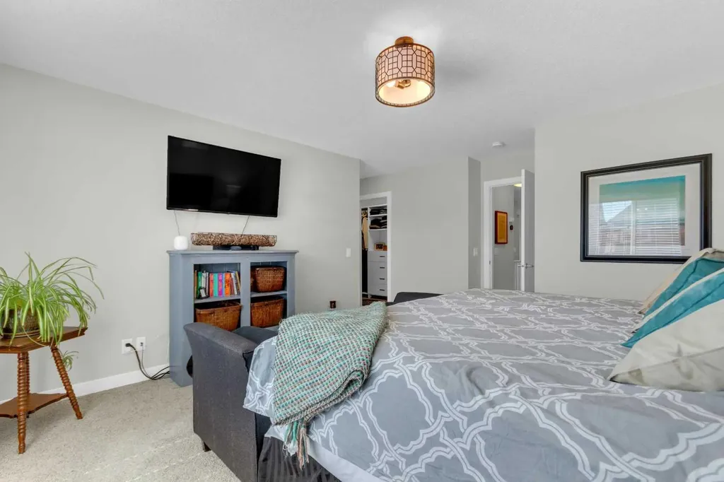 21 Masters Place SE Calgary AB T3M 2L4