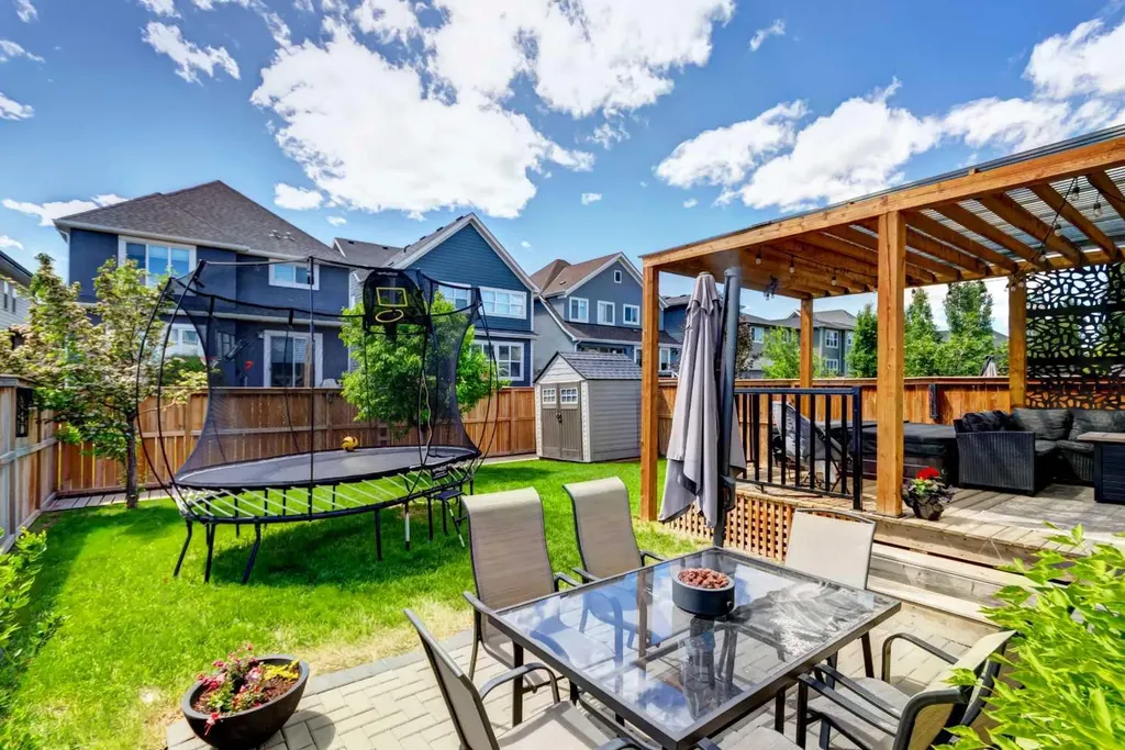 21 Masters Place SE Calgary AB T3M 2L4