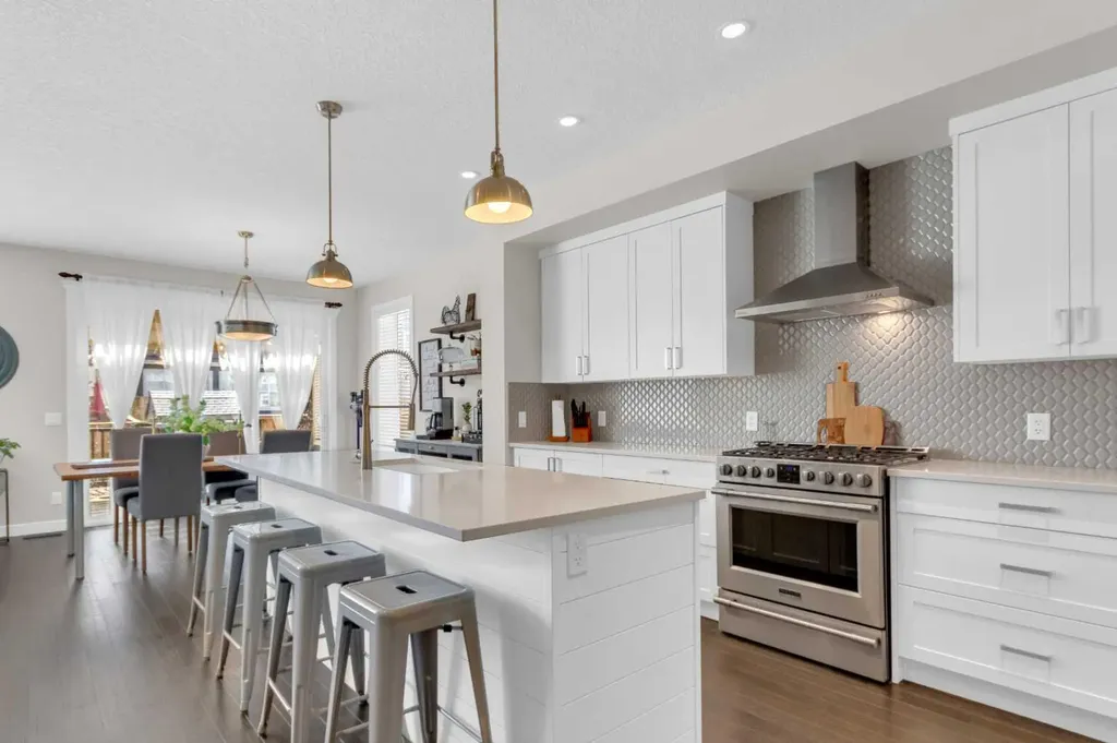 21 Masters Place SE Calgary AB T3M 2L4