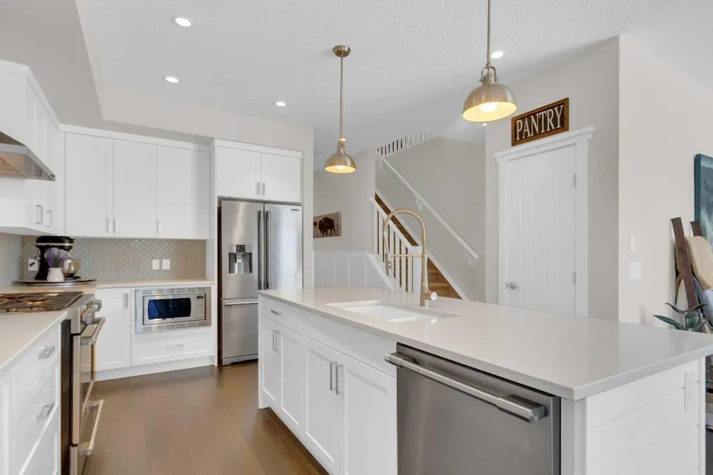 21 Masters Place SE Calgary AB T3M 2L4