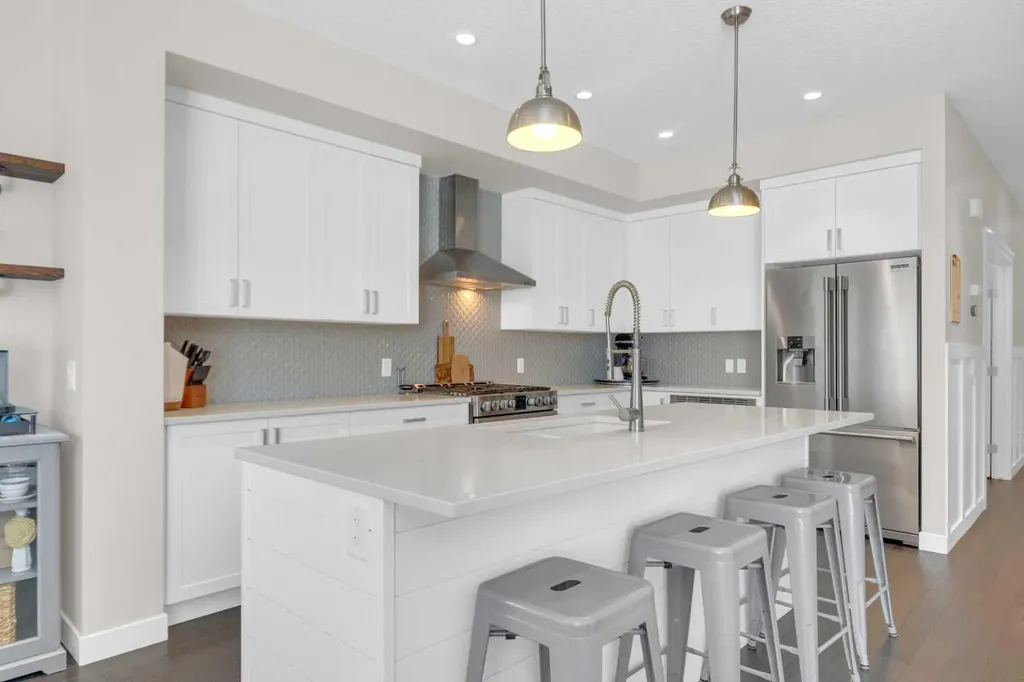 21 Masters Place SE Calgary AB T3M 2L4