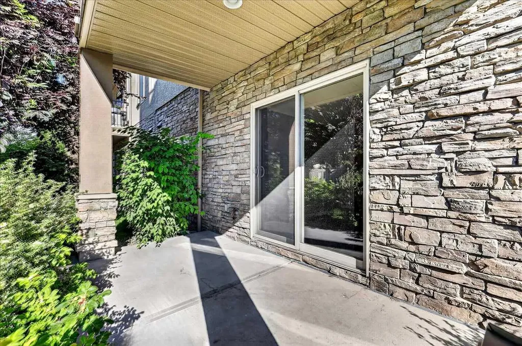 52 Cranfield Link SE Calgary AB T3M 0N9